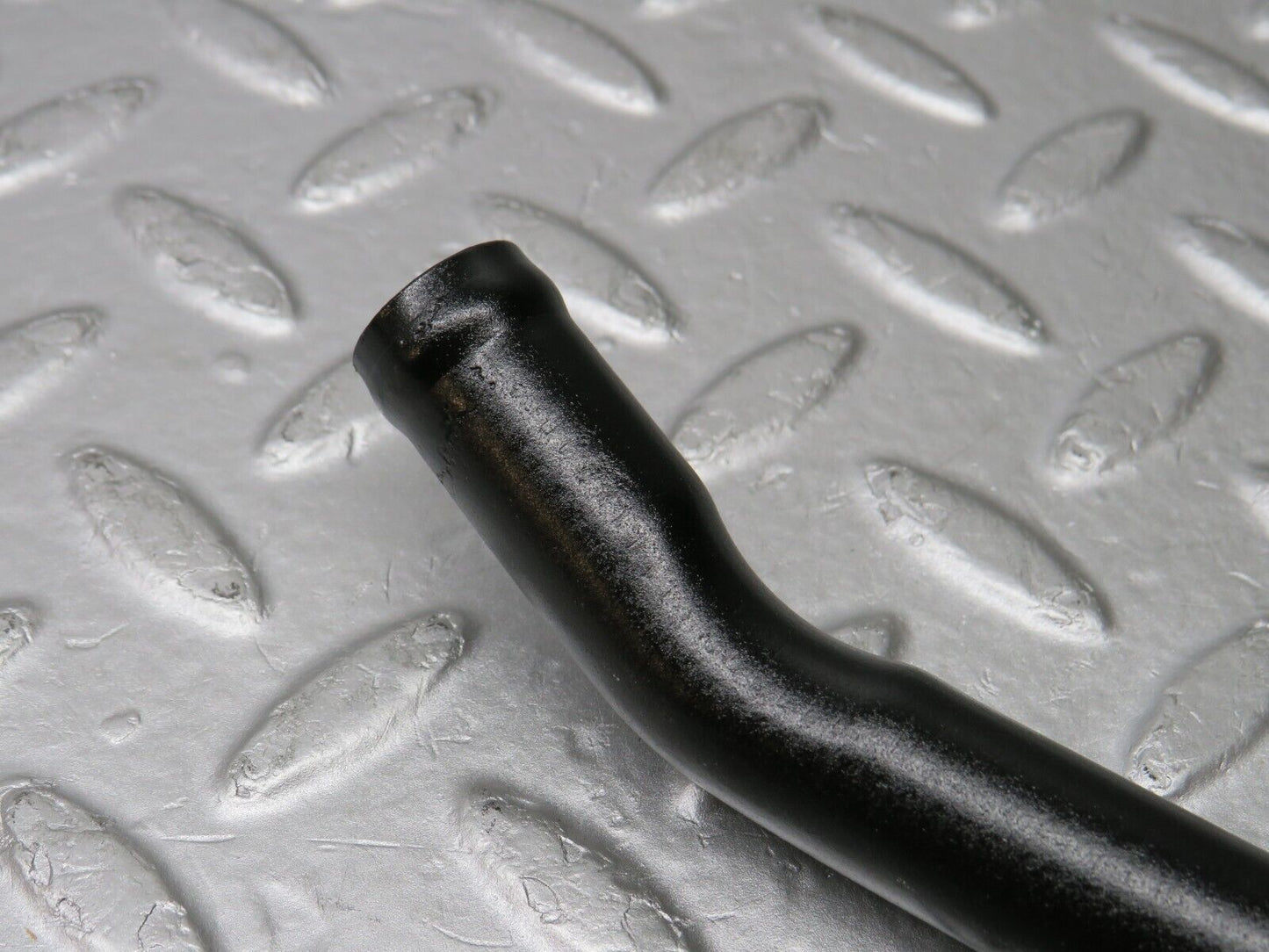 38153 Mercedes-Benz A124 320E Cabriolet Coolant Pipe