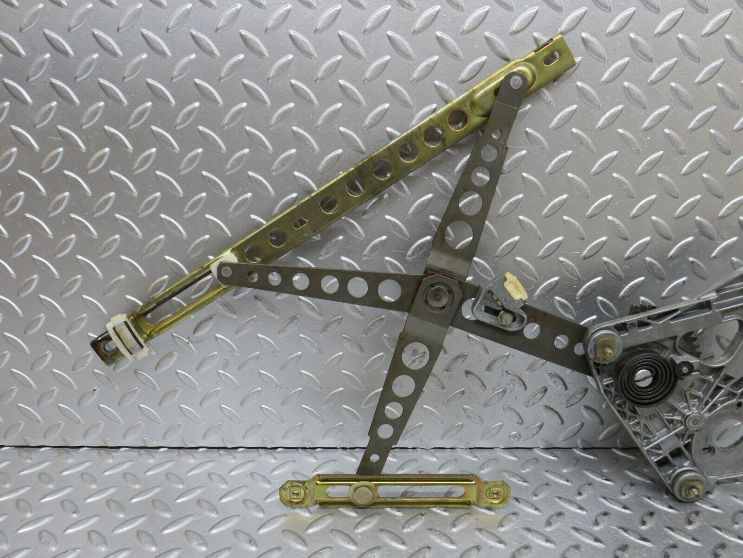28711 Mercedes-Benz W123 230E Front Right Power Window Regulator 1237202846