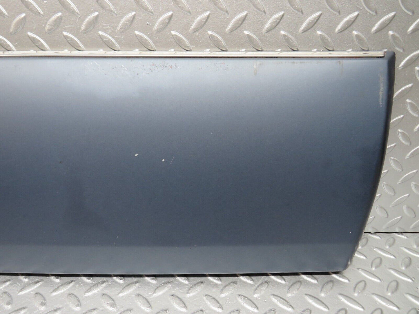 29998 Mercedes-Benz W124 Rear Right Door Lower Moulding Trim 1246901840
