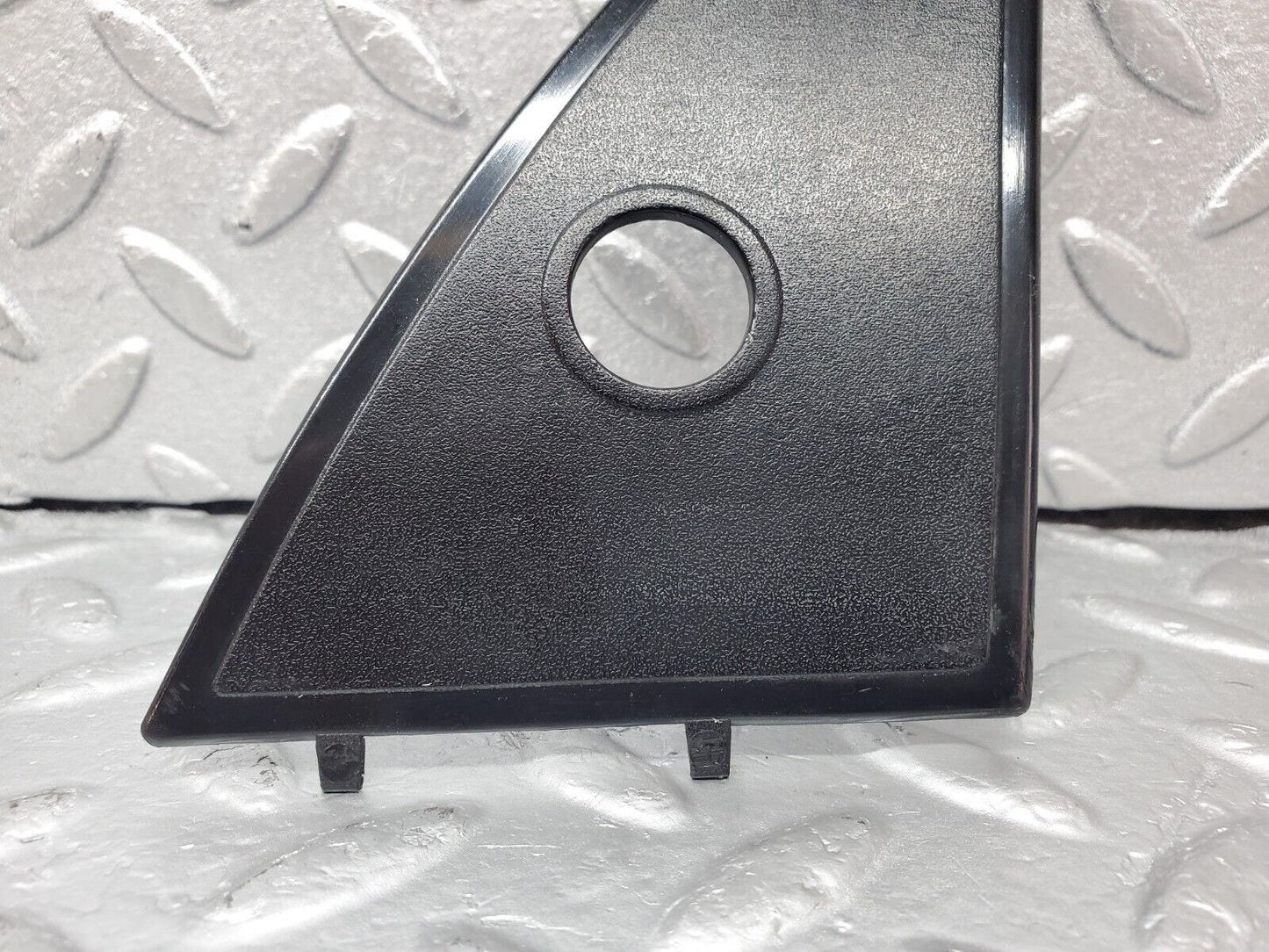 45610 Mercedes-Benz W126 420SE Mirror Triangle Cover Right Side 1267250811