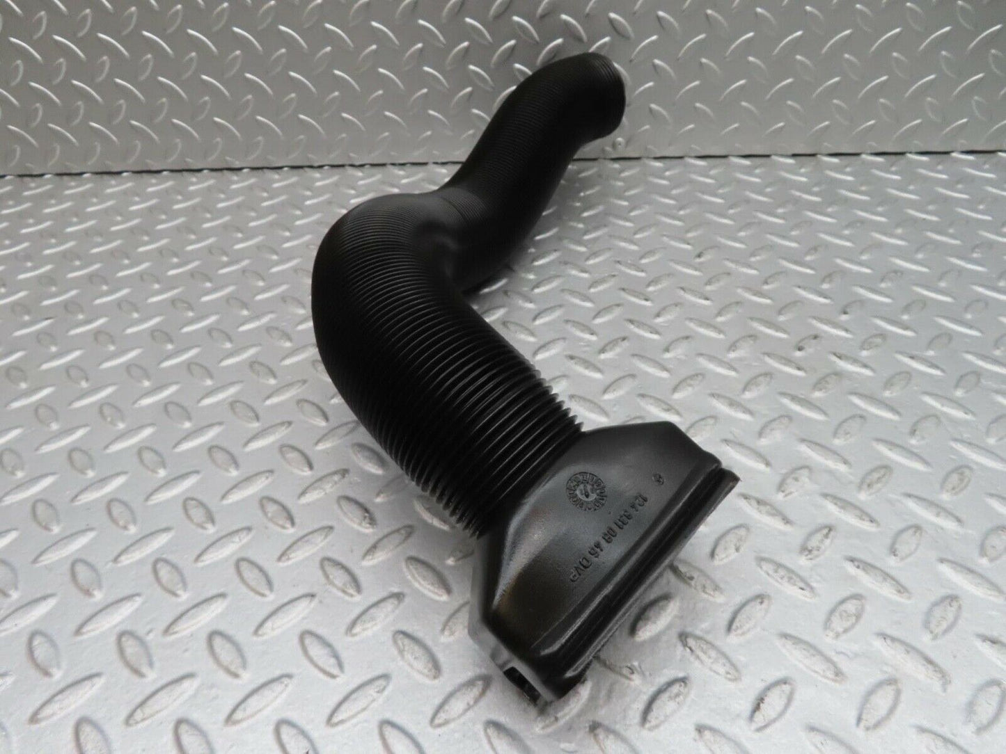 16192 Mercedes-Benz W124 260E Heater Pipe Air Pipe Left Side 1248310846