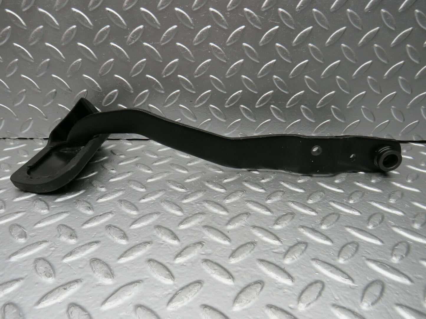 24095 Mercedes-Benz W123 280E Brake Pedal