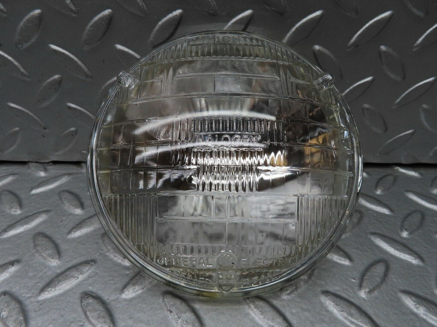 18447 Mercedes-Benz W111 220SE Coupe Headlight