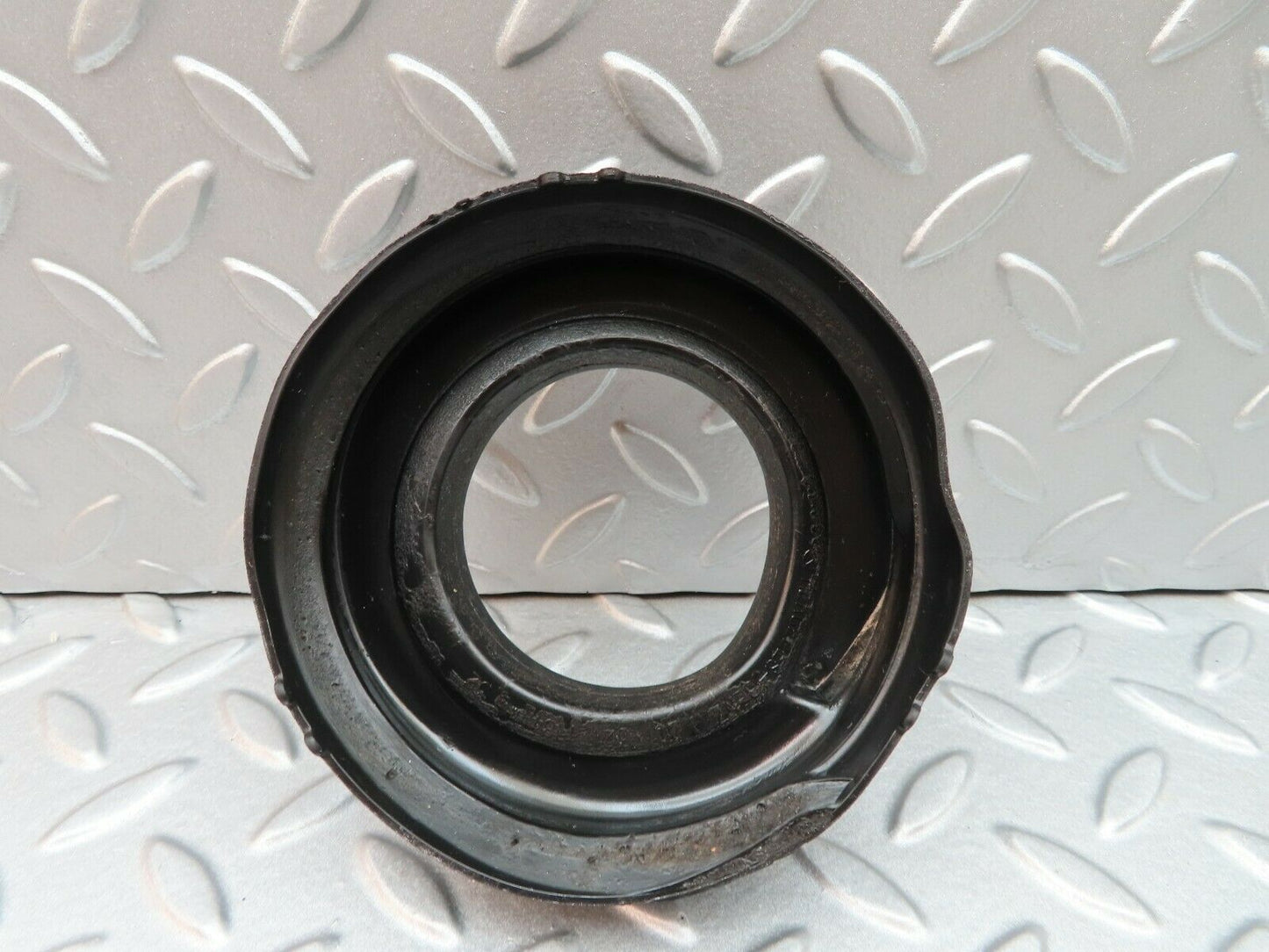 5551 Mercedes-Benz W124 230E Spring Mounting 2013211084