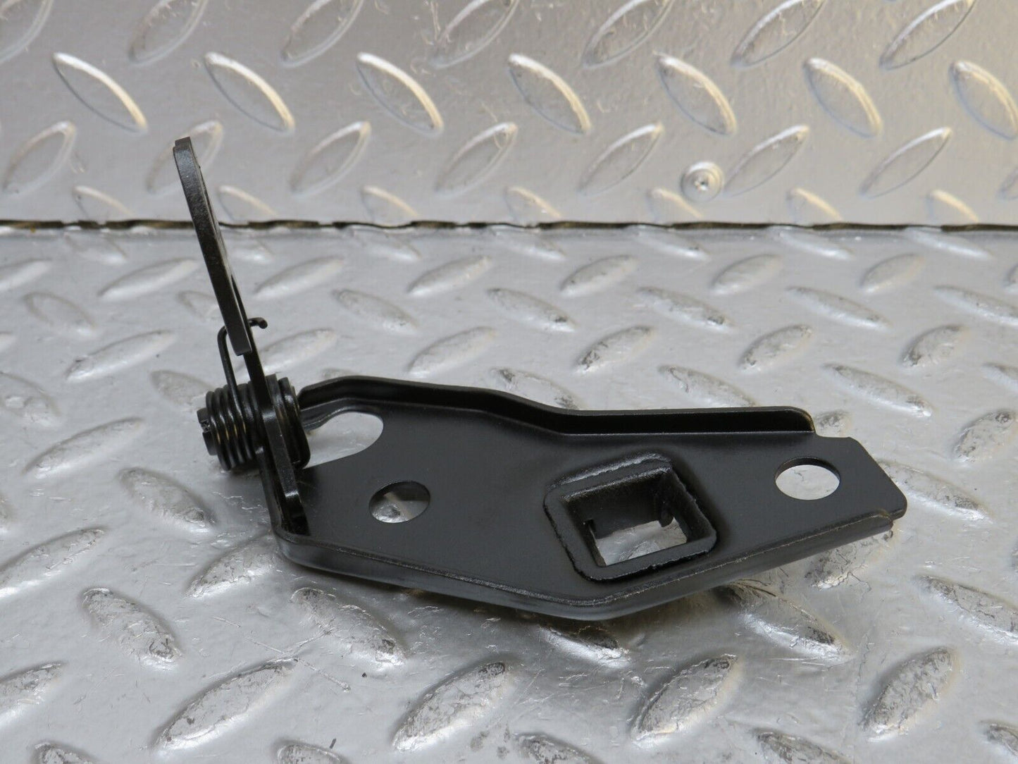 29434 Mercedes-Benz W124 230E Bonnet Release Latch 1248800360
