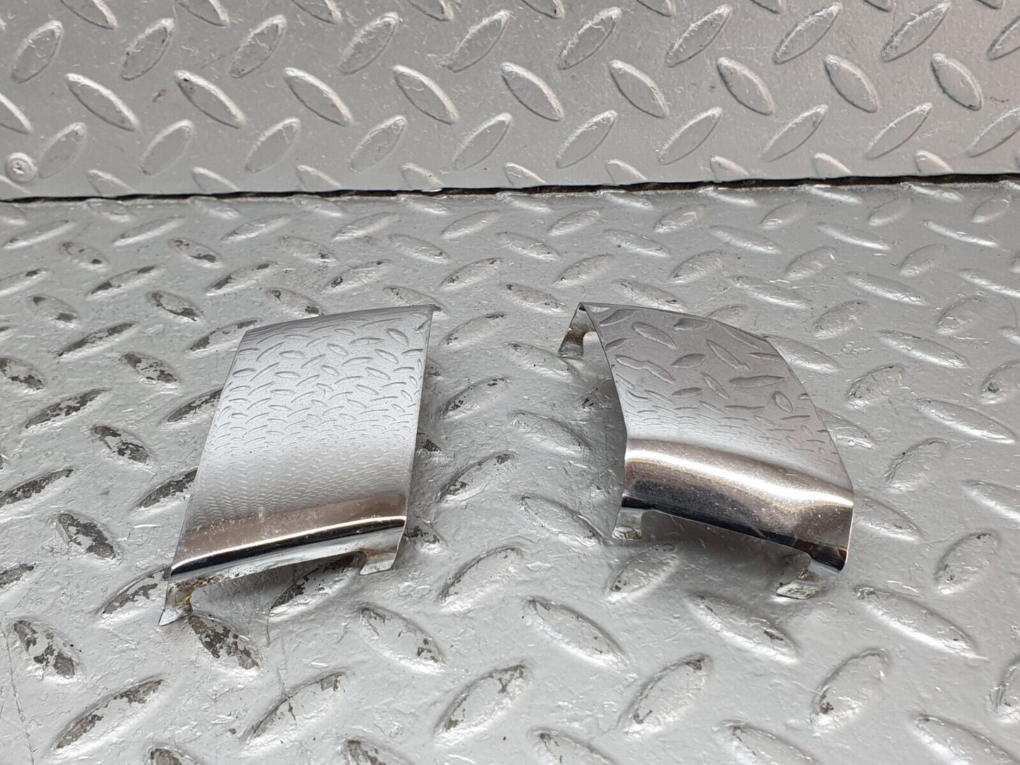 41244 Mercedes-Benz W126 300SE Front Bumper Cover Chrome Pair