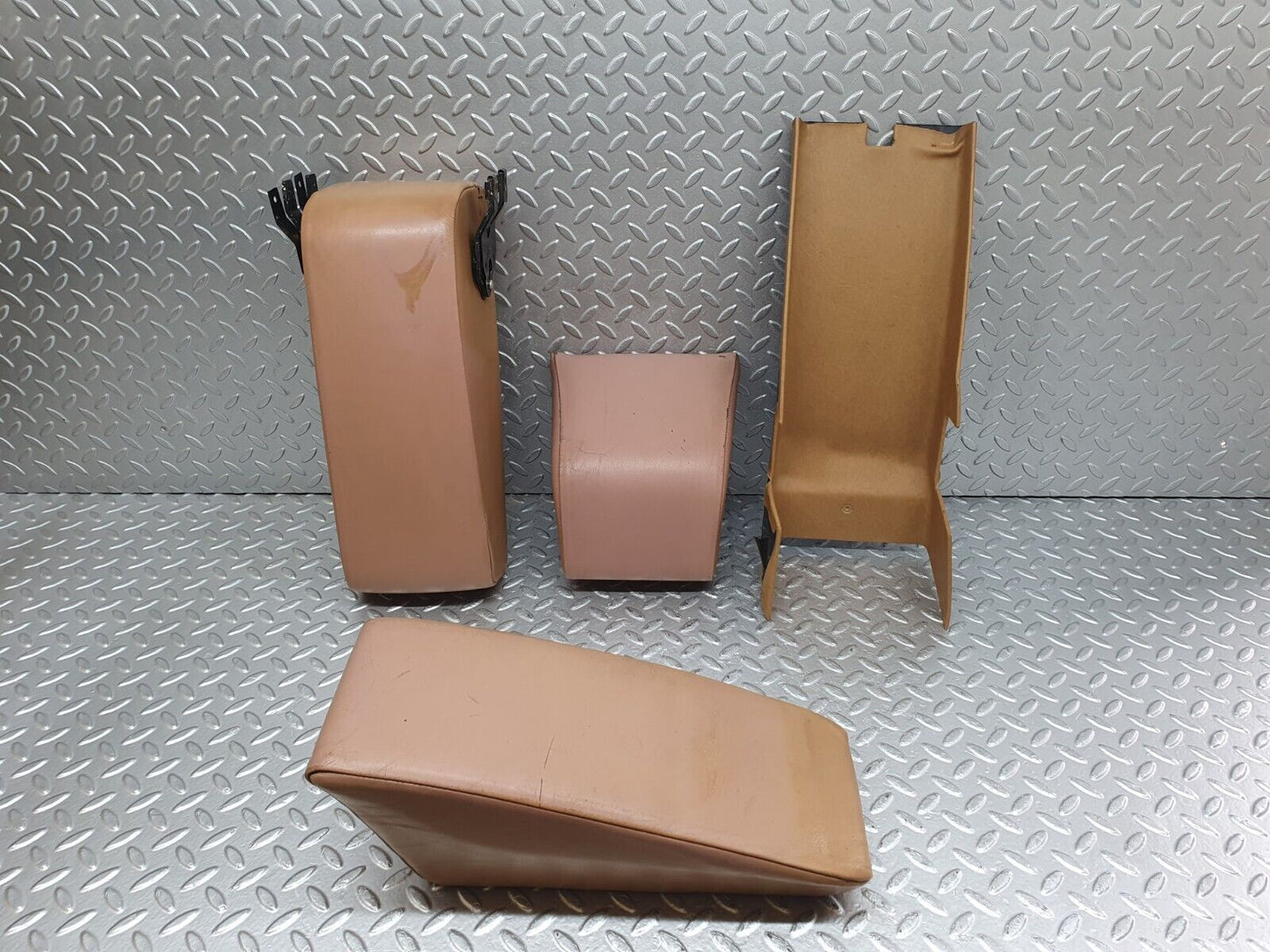 43843 Mercedes-Benz C126 380SEC Coupe Rear Seat Set Leather 1269201416