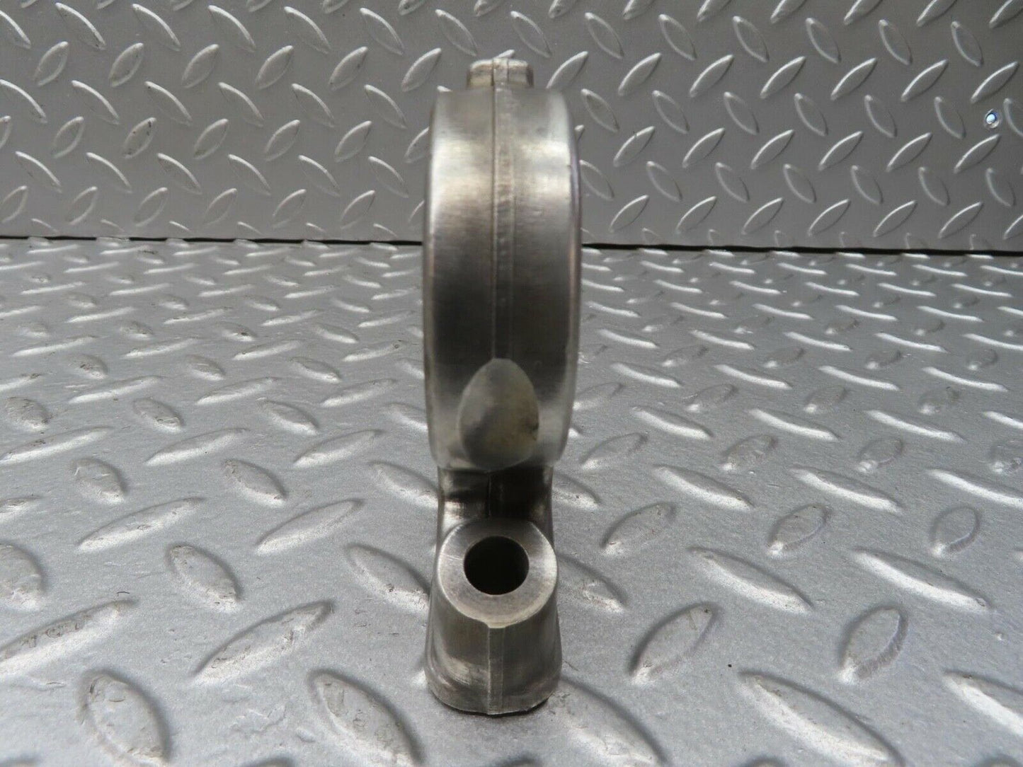 13352 Mercedes-Benz C107 350SLC Coupe Camshaft Tower Bearing