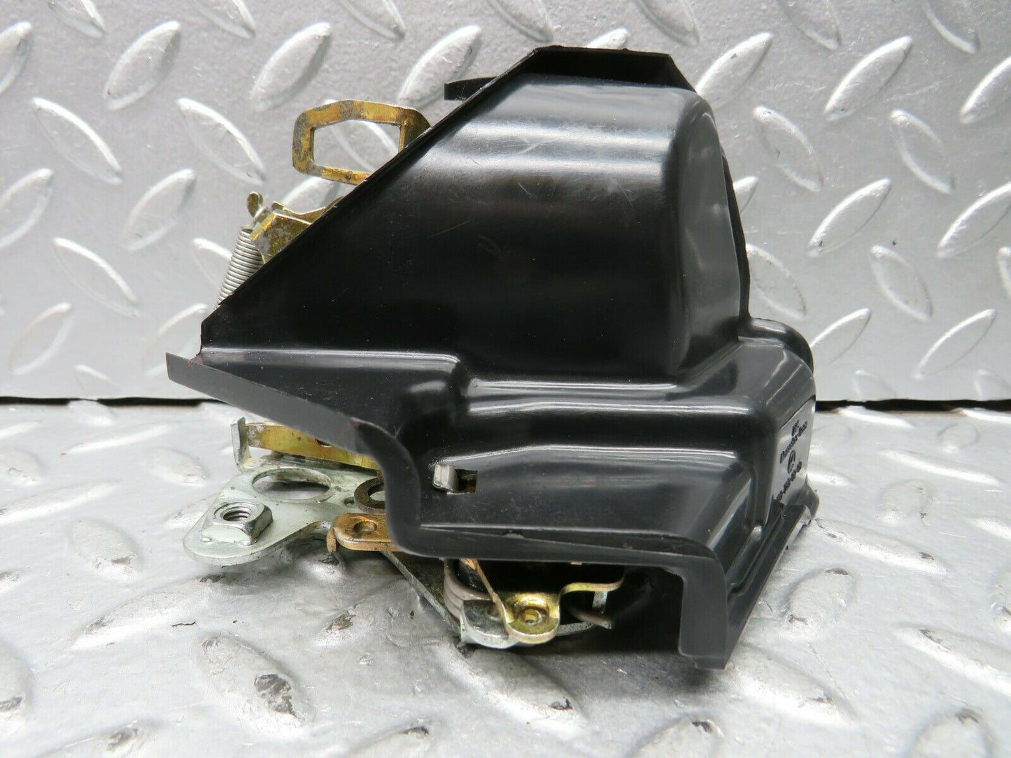 21982 Mercedes-Benz S123 280TE Rear Right Door Lock Mechanism 1237230208