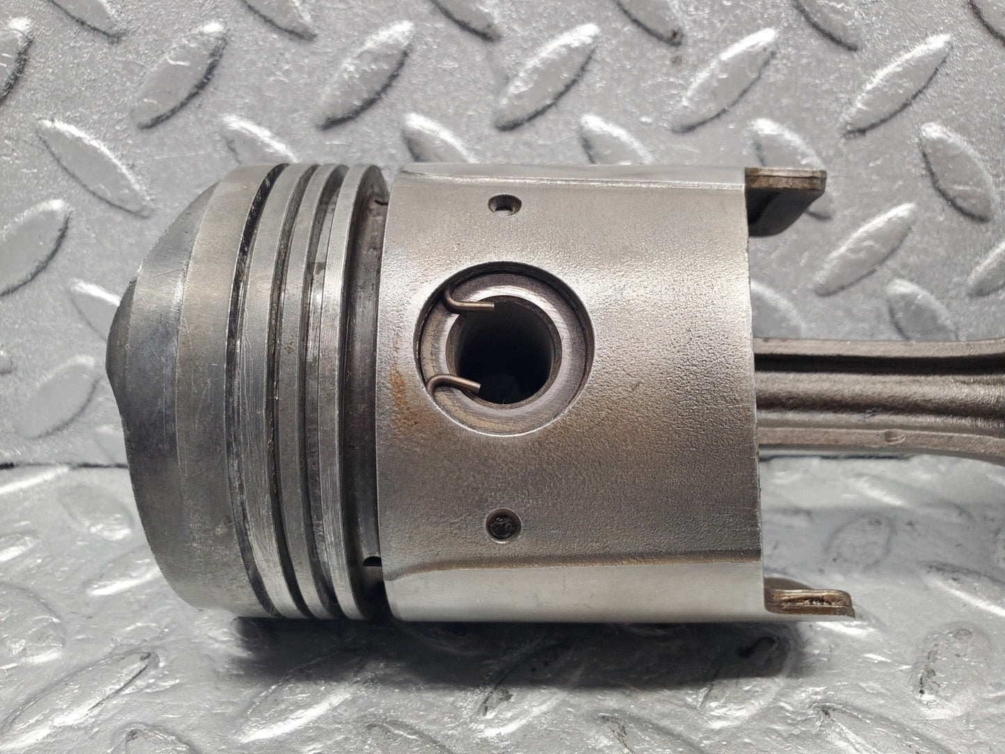 W112 piston and connecting rod used OEM