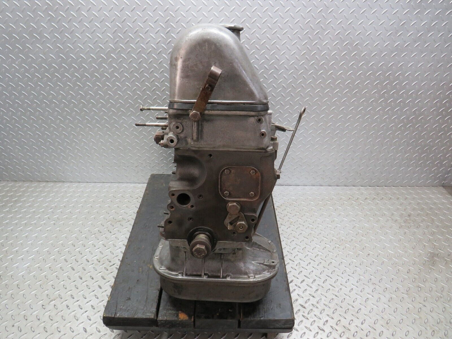 40483 Mercedes-Benz W110 230 Complete Engine 180.945 1080110001