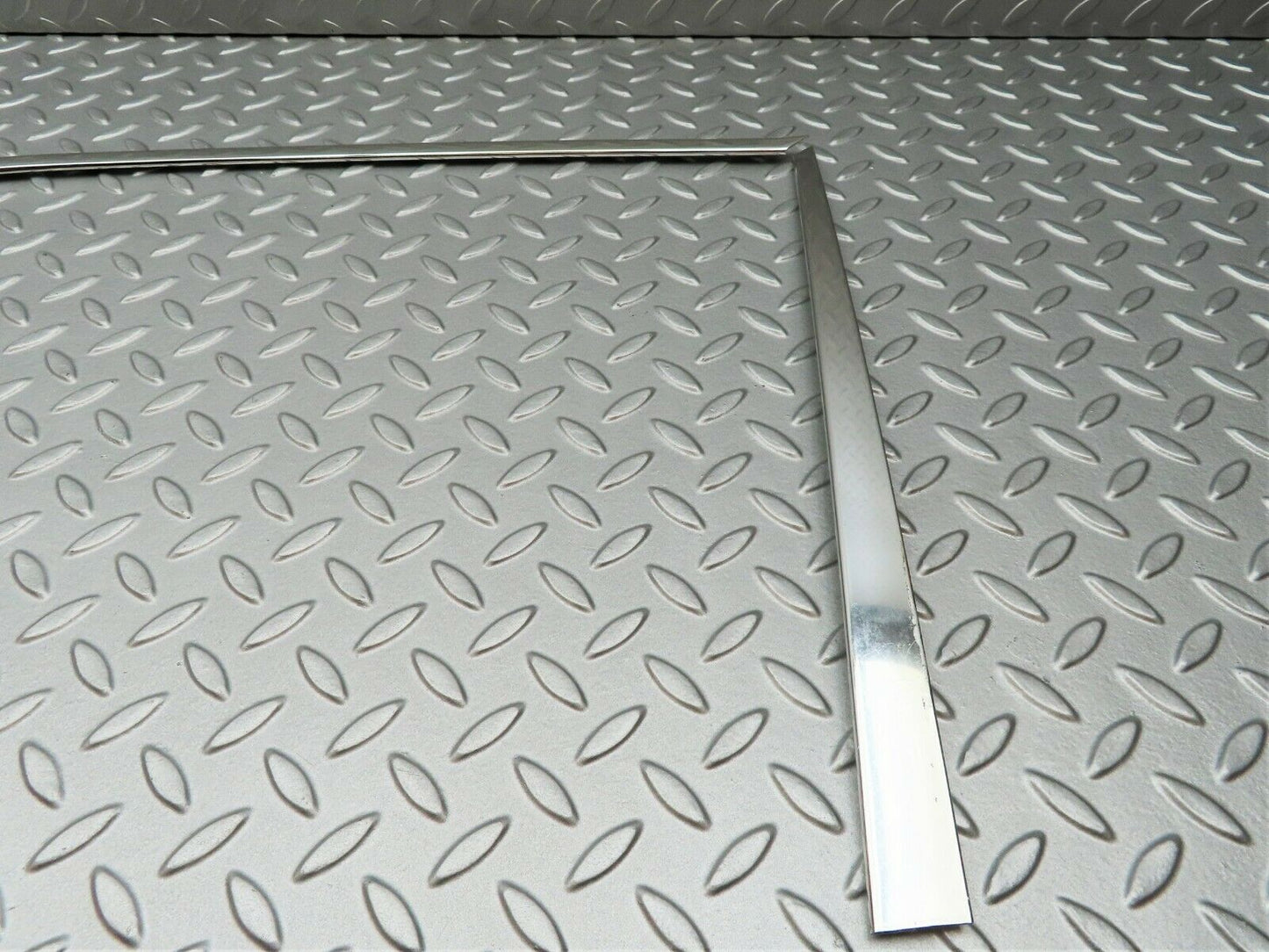 3739 Mercedes-Benz S123 200T Wagon Door Chrome Window Frame Front Left