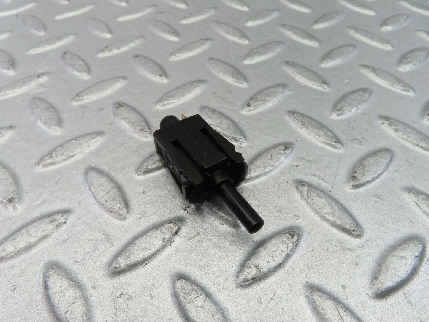 9333 Mercedes-Benz C124 300CE Coupe Door Contact Switch 0015458714