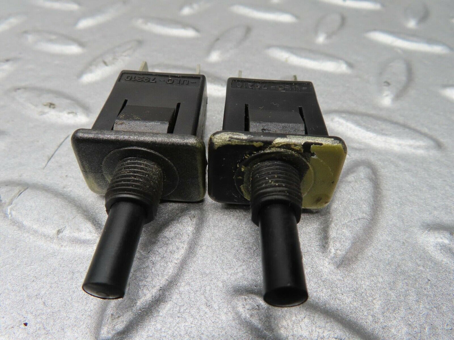 14481 Mercedes-Benz W116 350SE Door Contact Switch 0008213252