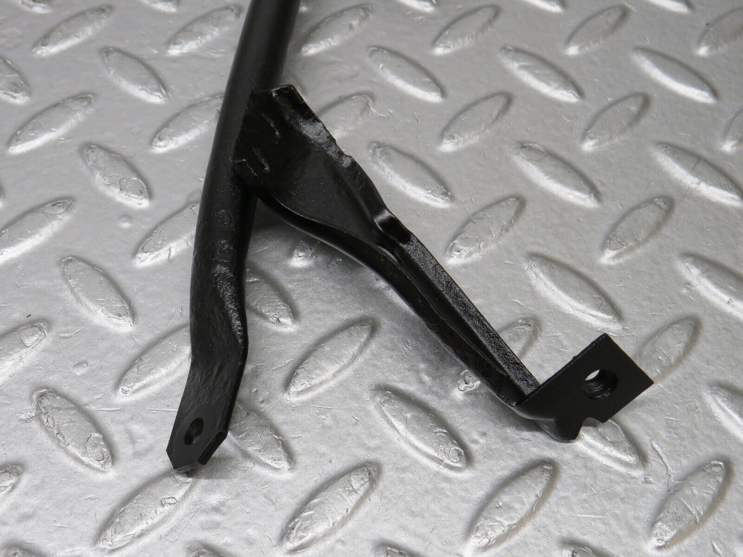 36776 Mercedes-Benz W201 190E 2.0L Horn Bracket Holder