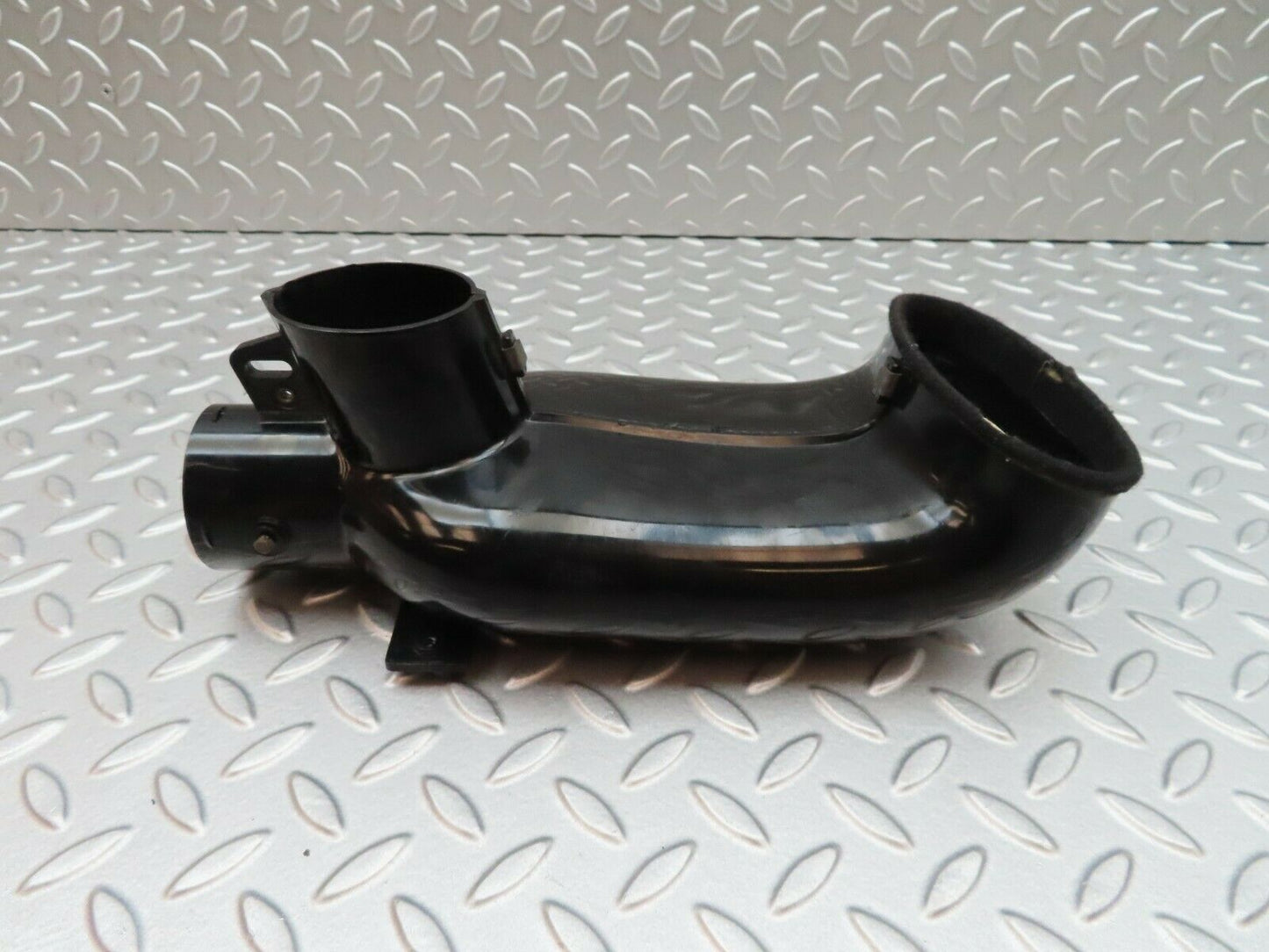5002 Mercedes-Benz R107 350SL Heater Air Duct