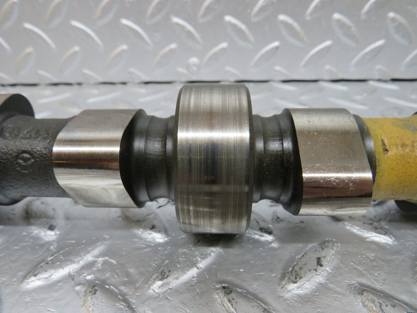 34534 Mercedes-Benz C126 380SEC Coupe Camshaft Left Side 11710