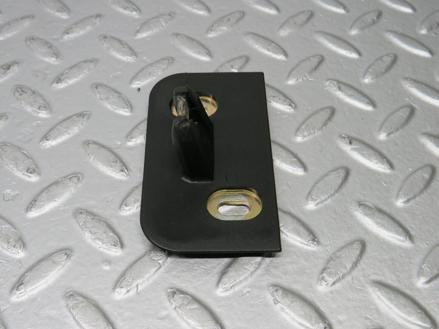 39599 Mercedes-Benz R129 320SL Coupe Trunk Lock Latch