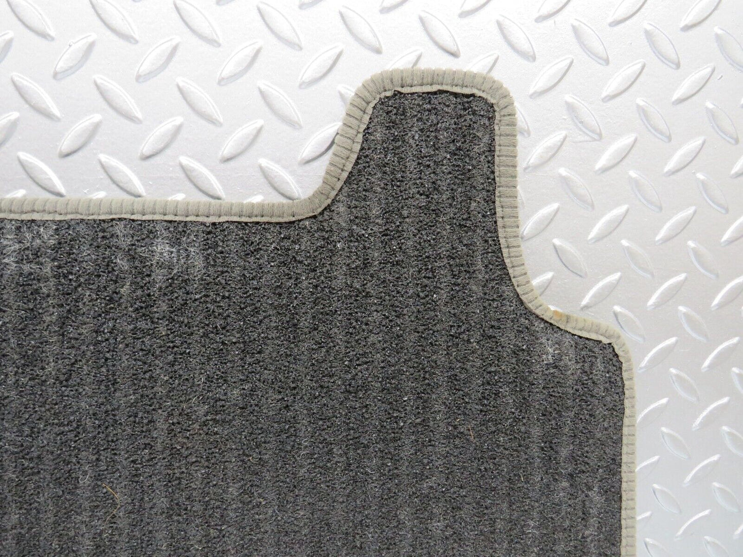 32336 Mercedes-Benz S124 300TE Wagon Rear Right Floor Carpet Mat Grey