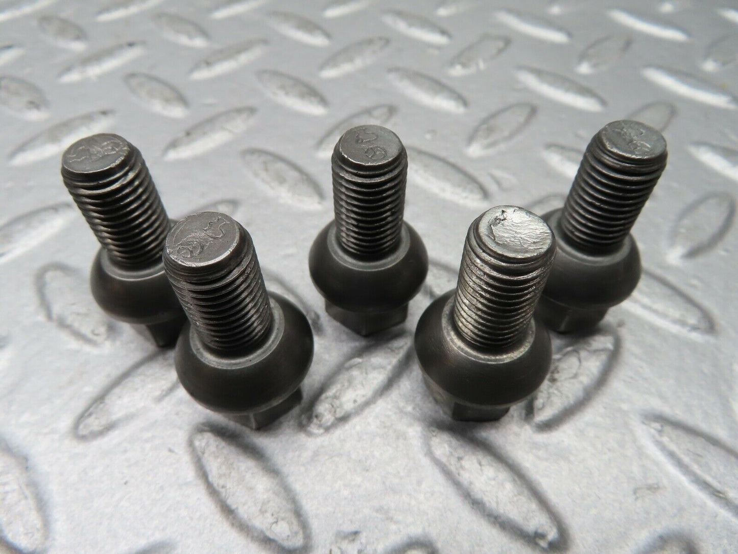 20533 Mercedes-Benz 5x Alloy Wheel Lug Bolt M12x1.5