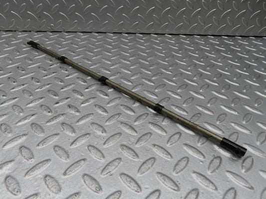 16556 Mercedes-Benz C107 350SLC Coupe Camshaft Oil Tube