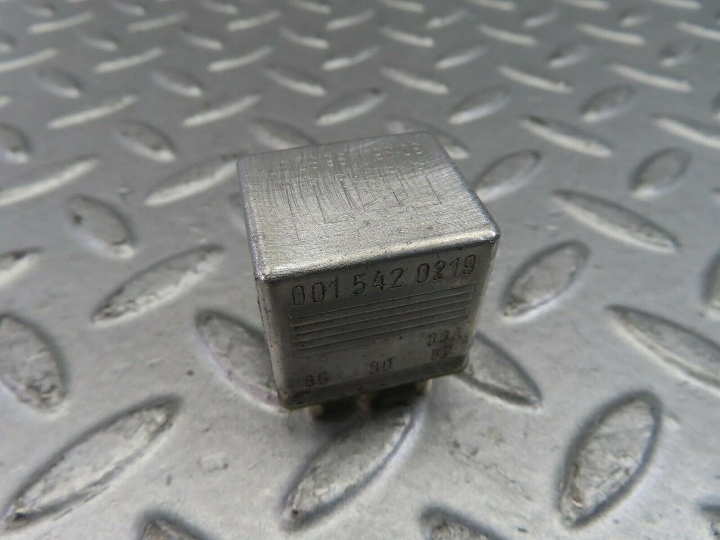9717 Mercedes-Benz C123 280CE Coupe Multi Purpose Relay 0015420219