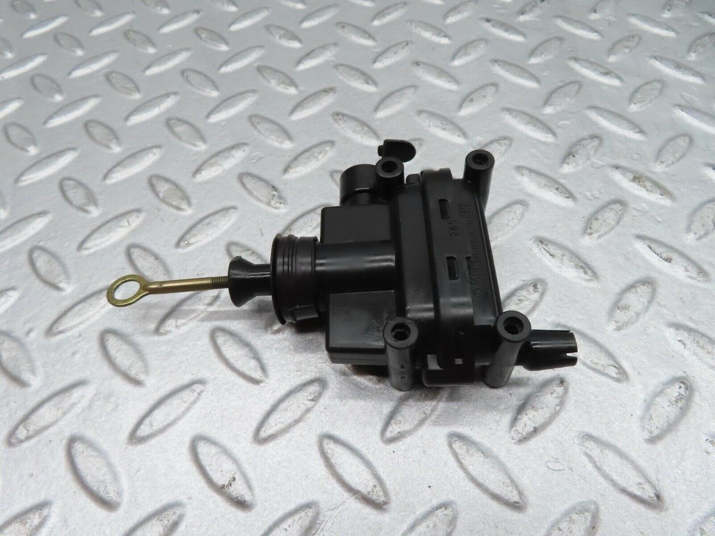 16232 Mercedes-Benz W124 260E Front Door Lock Vacuum Actuator