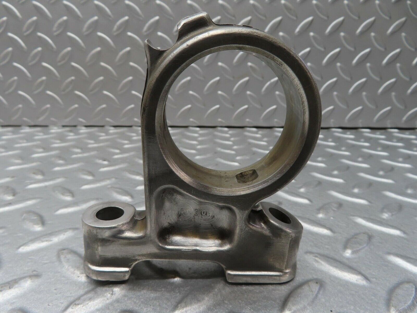 13352 Mercedes-Benz C107 350SLC Coupe Camshaft Tower Bearing
