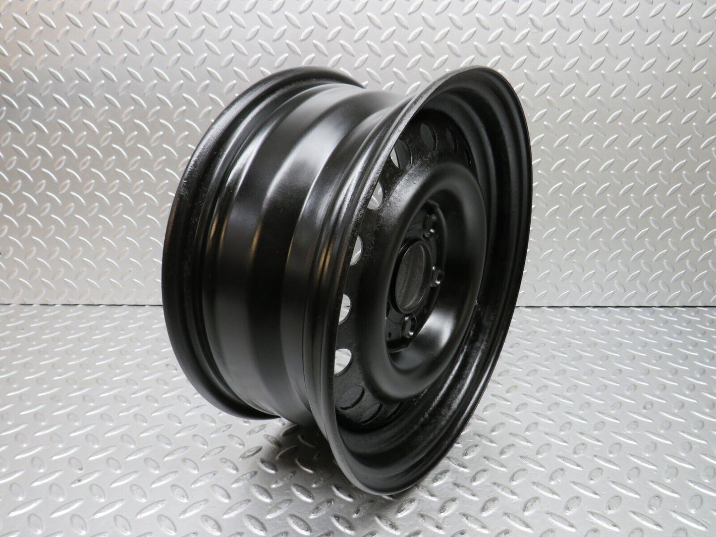 28469 Mercedes-Benz S123 240D Wagon Steel Wheel 6Jx14H2 ET30 5x112 1234001602
