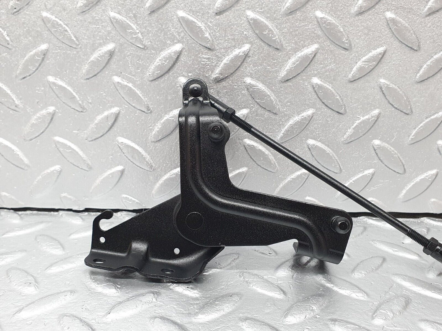 40832 Mercedes-Benz W123 300D Throttle Linkage