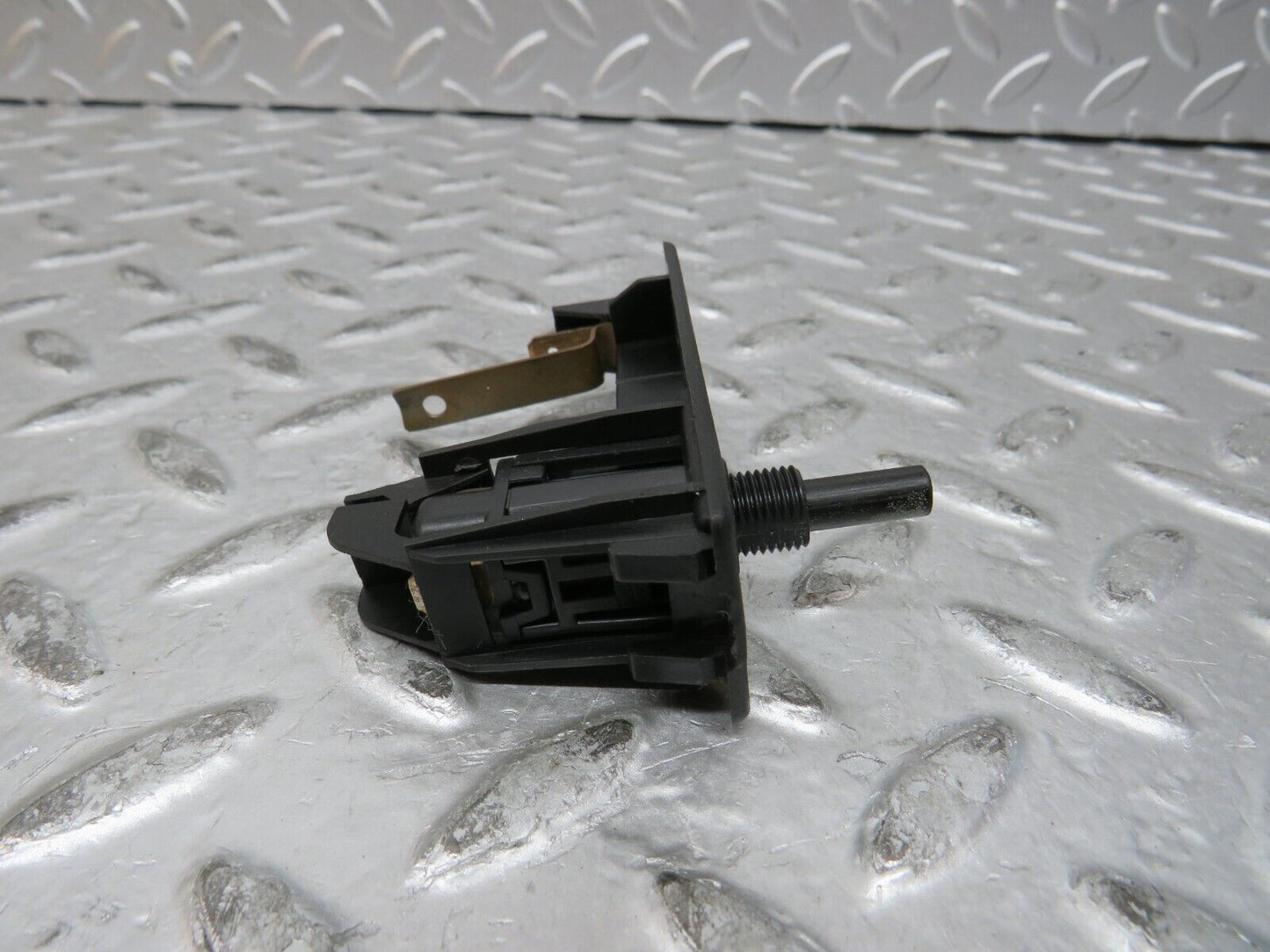 28818 Mercedes-Benz W123 230E Trunk Boot Light Switch 2018200211