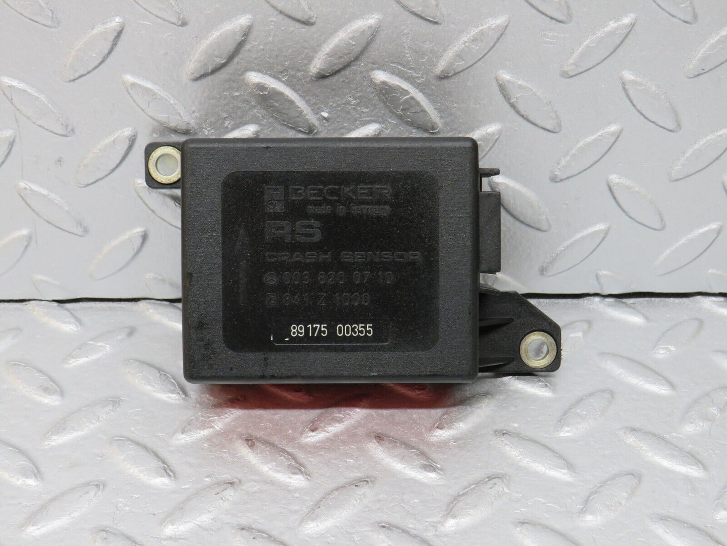 36547 Mercedes-Benz W201 190E 2.0L Crash Sensor Bosch 0038200710