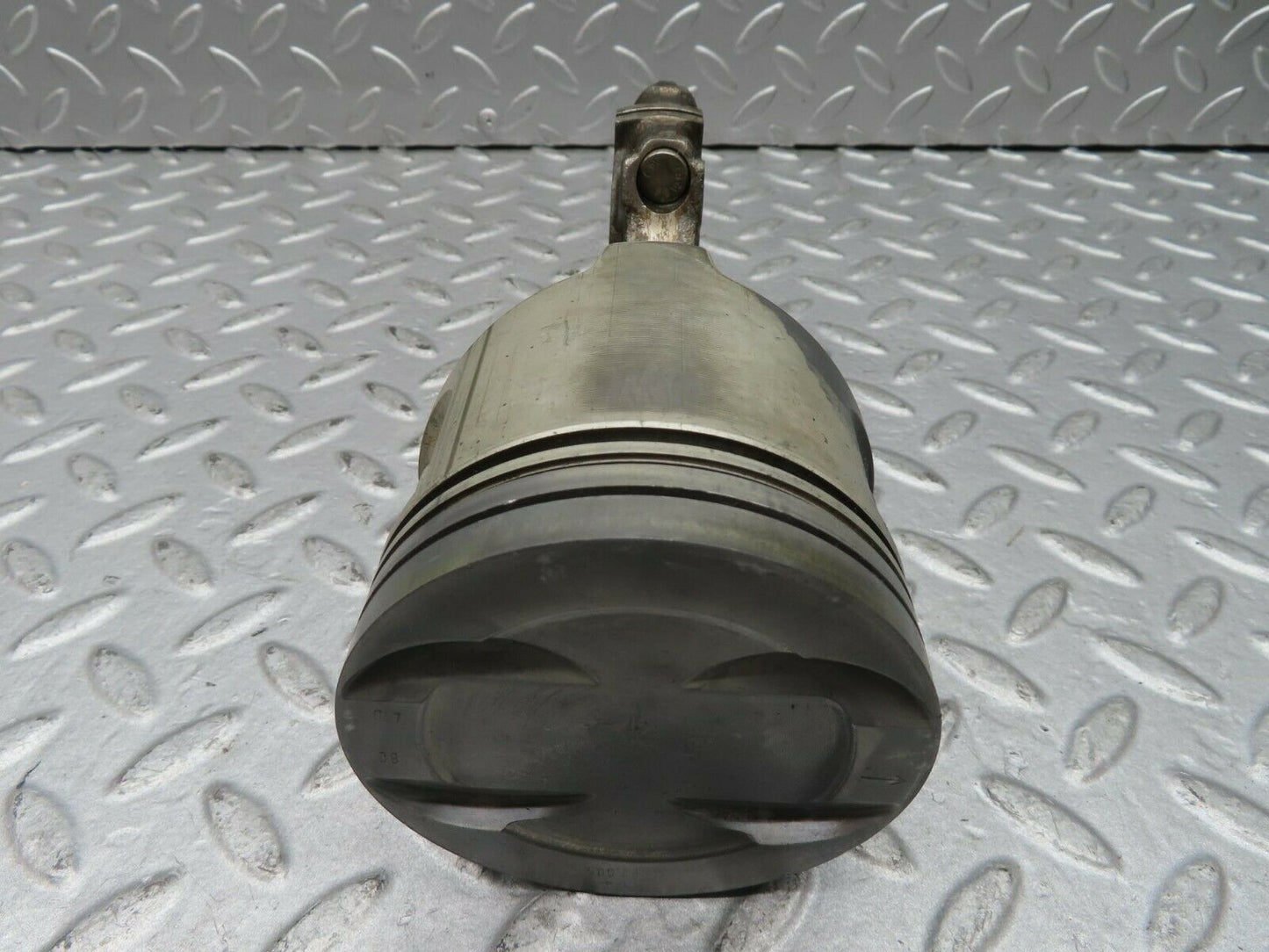 16685 Mercedes-Benz C107 380SLC Piston With Connecting Rod 92.005 mm