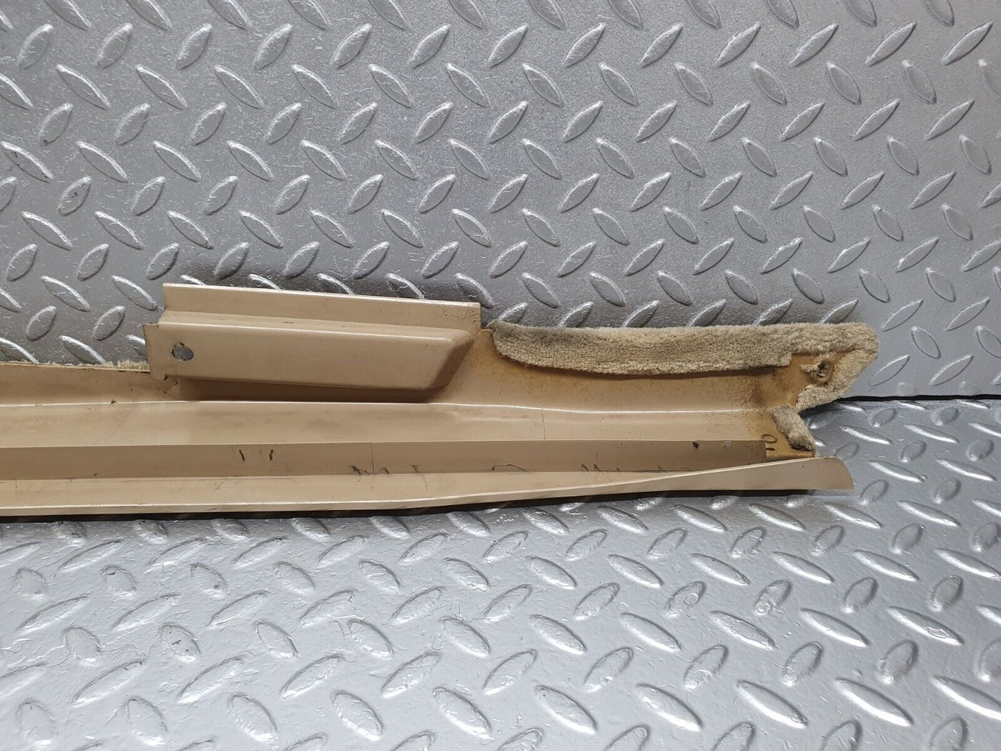 42269 Mercedes-Benz R129 320SL Coupe Left Door Sill Beige 1296800135