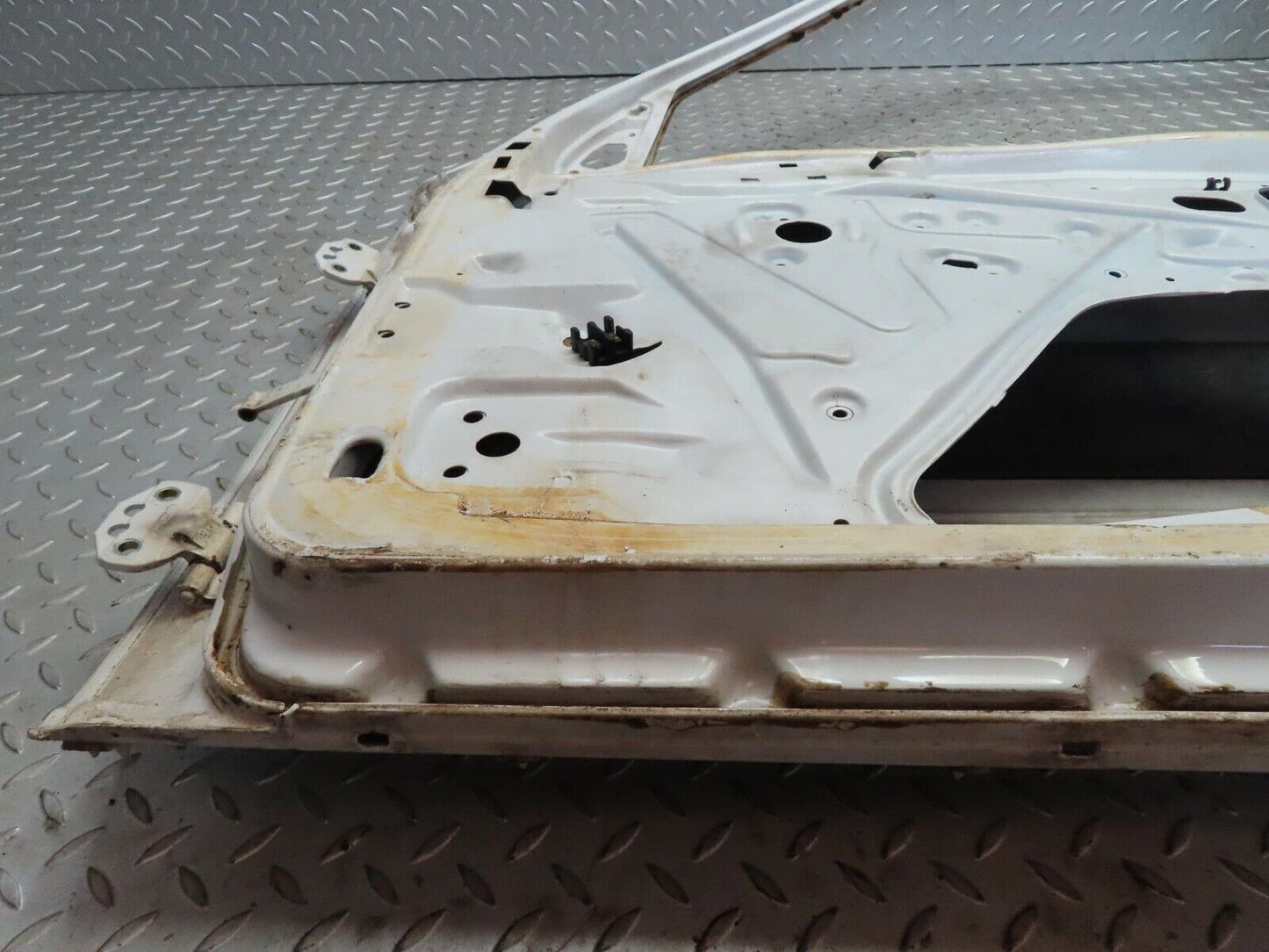 16208 Mercedes-Benz W124 260E Front Right Door