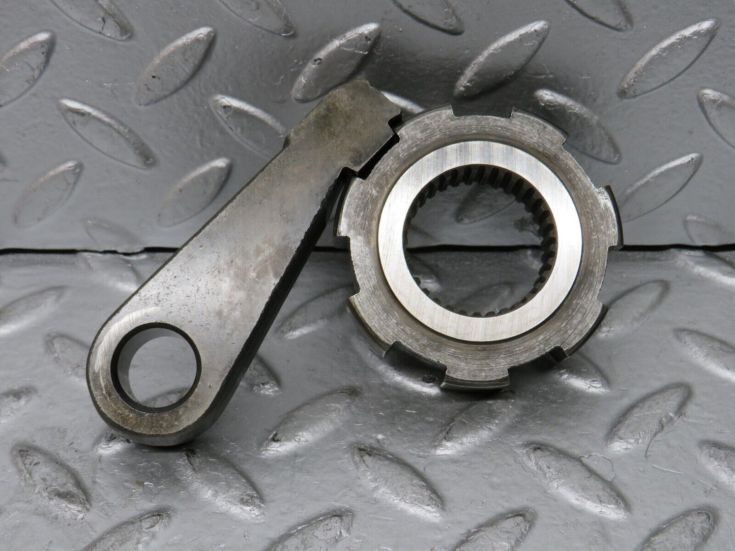 30222 Mercedes-Benz W123 230E Auto Gearbox Parking Gear 722.122