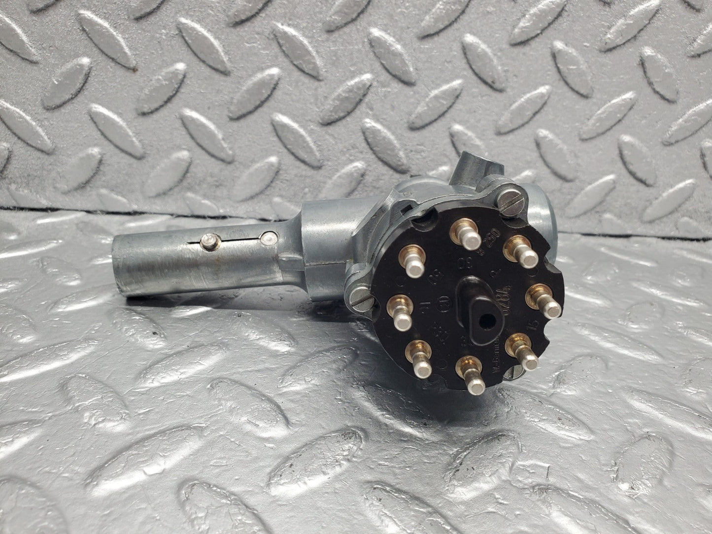 45960459