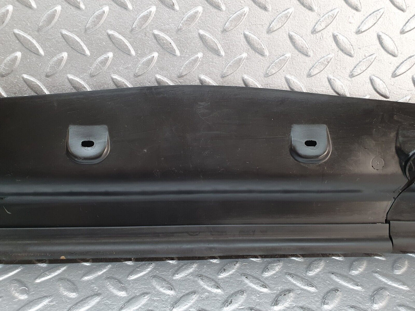 41568 Mercedes-Benz W124 200E Radiator Fan Shroud Cover Trim 1245050088