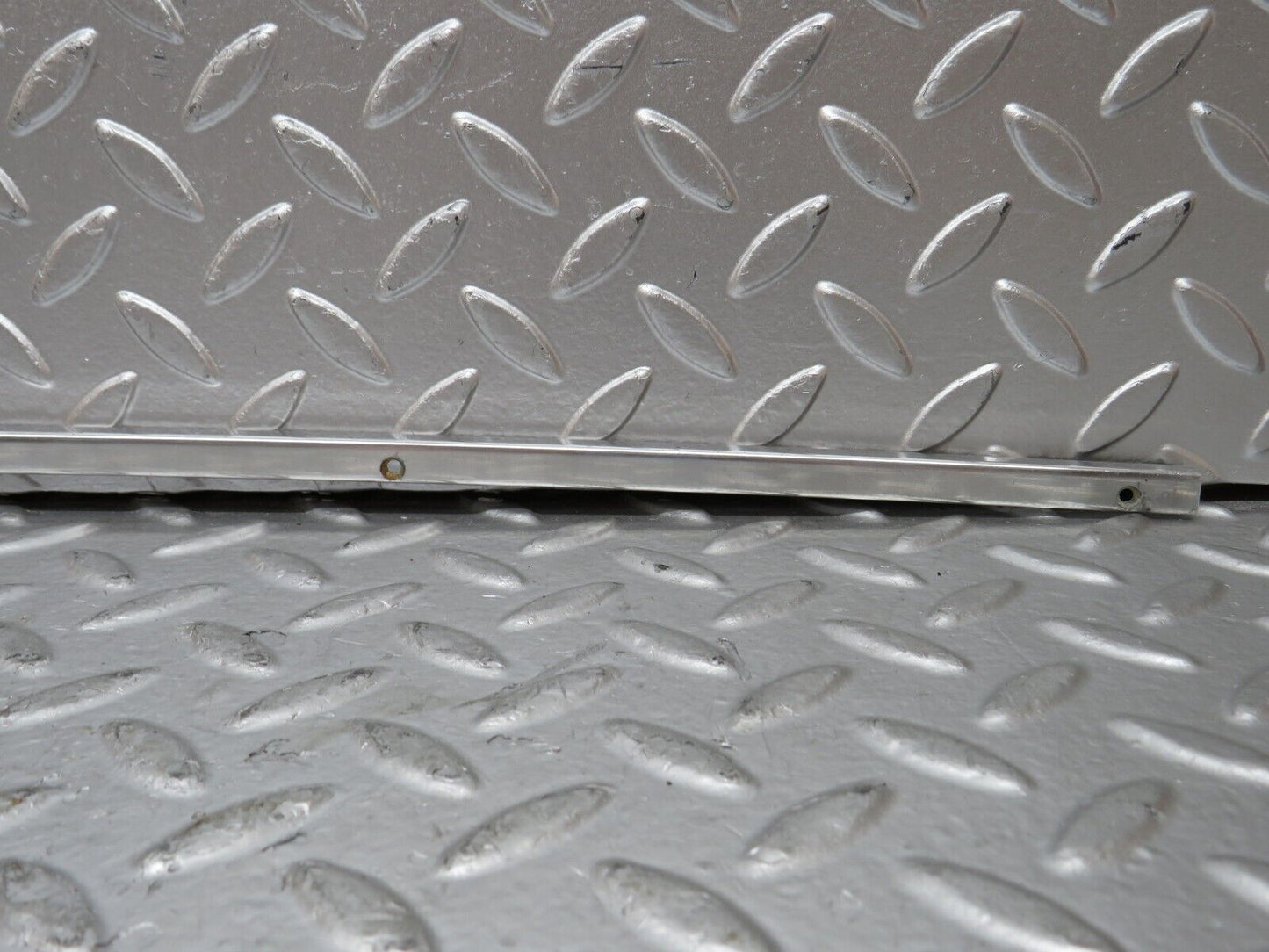 26360 Mercedes-Benz W116 450SE Sunroof Chrome Trim