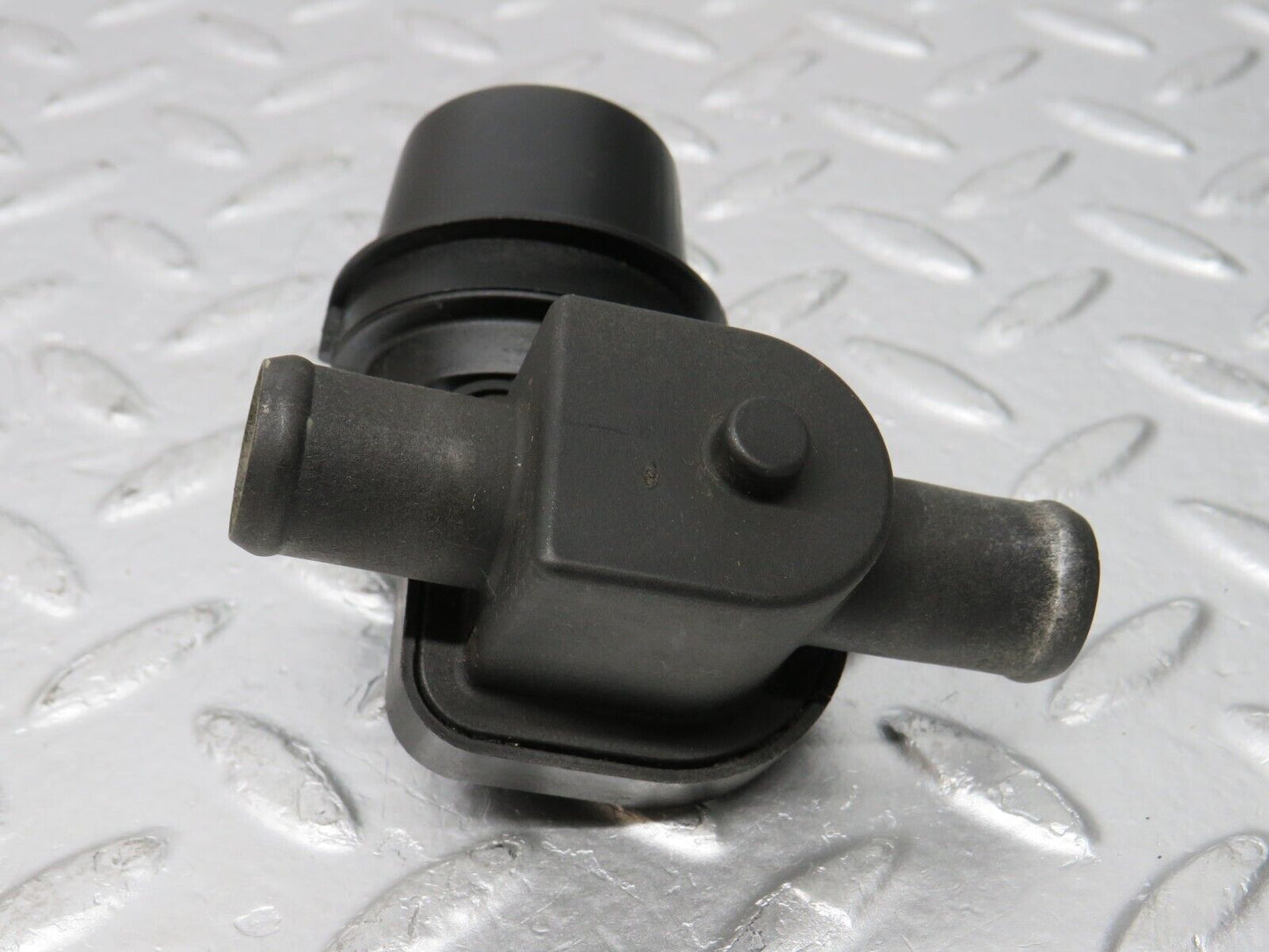 31627 Mercedes-Benz W201 190LE 1.8L Heater Control Valve
