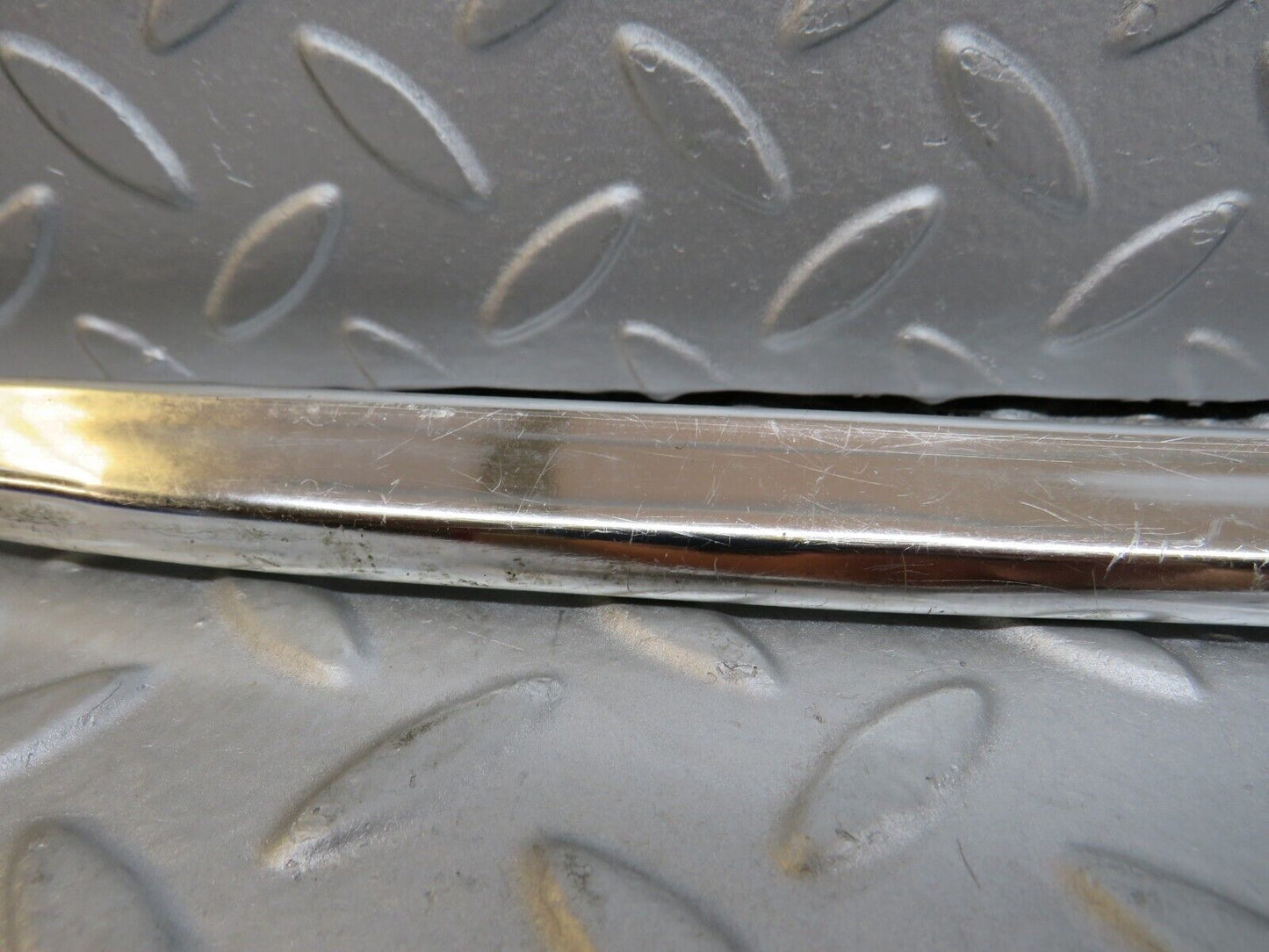 36952 Mercedes-Benz C126 420SEC Coupe Trunk Lid Handle Chrome