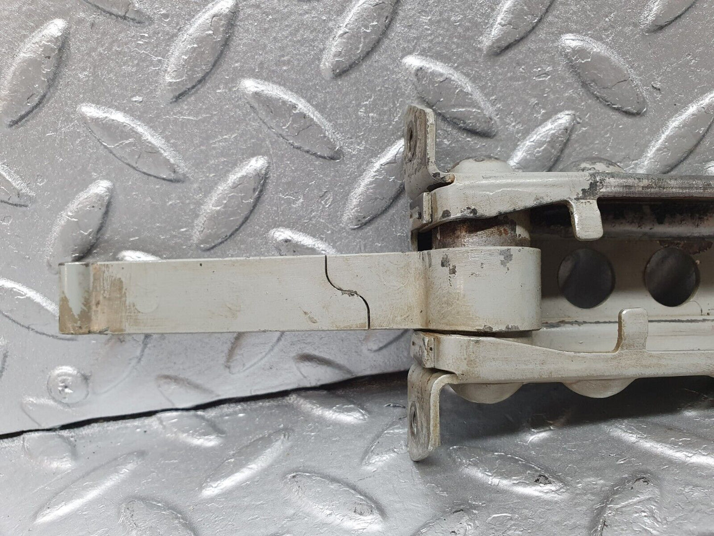 41539 Mercedes-Benz W124 200E Door Safety Check Strap
