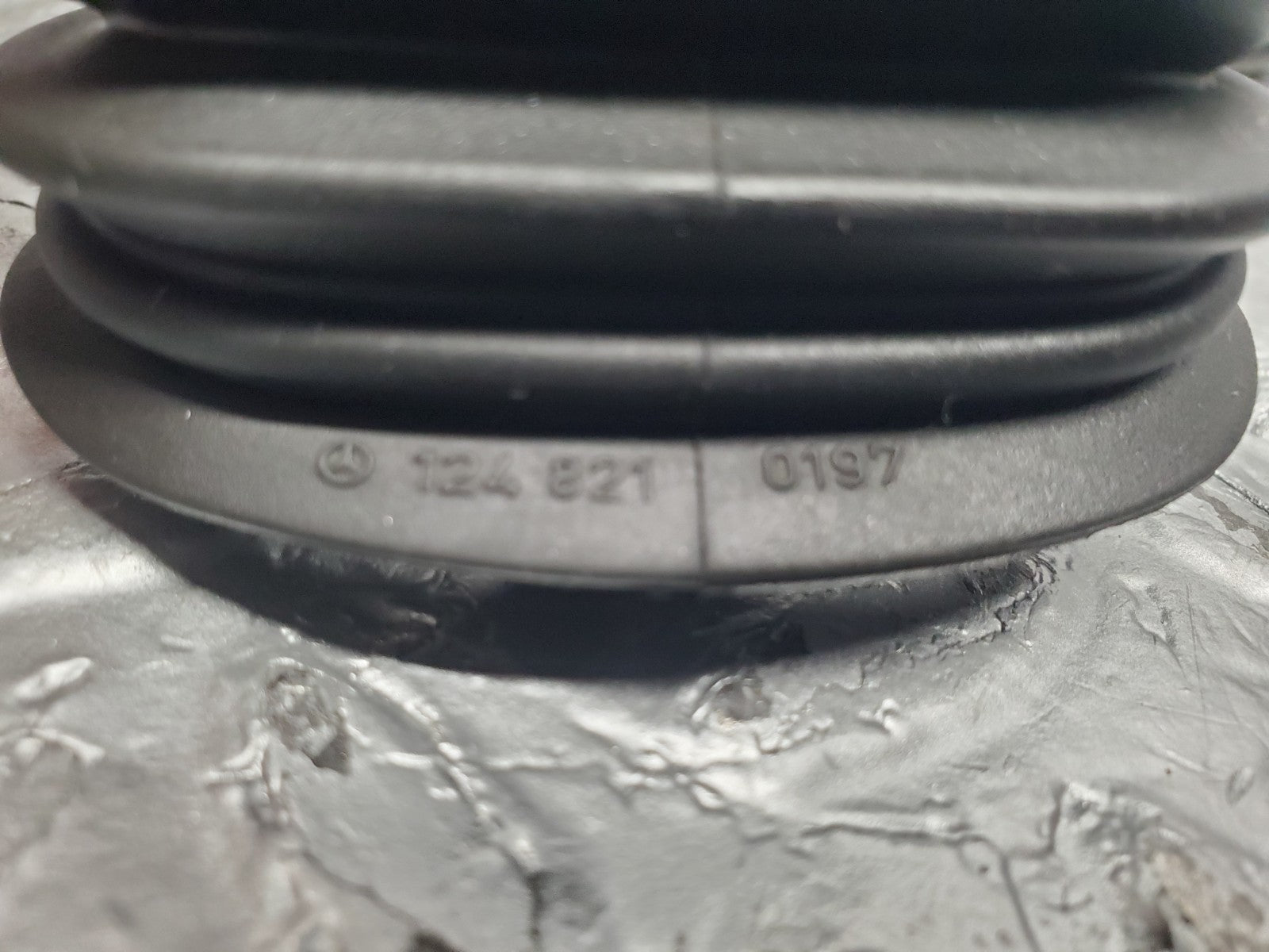 46895553