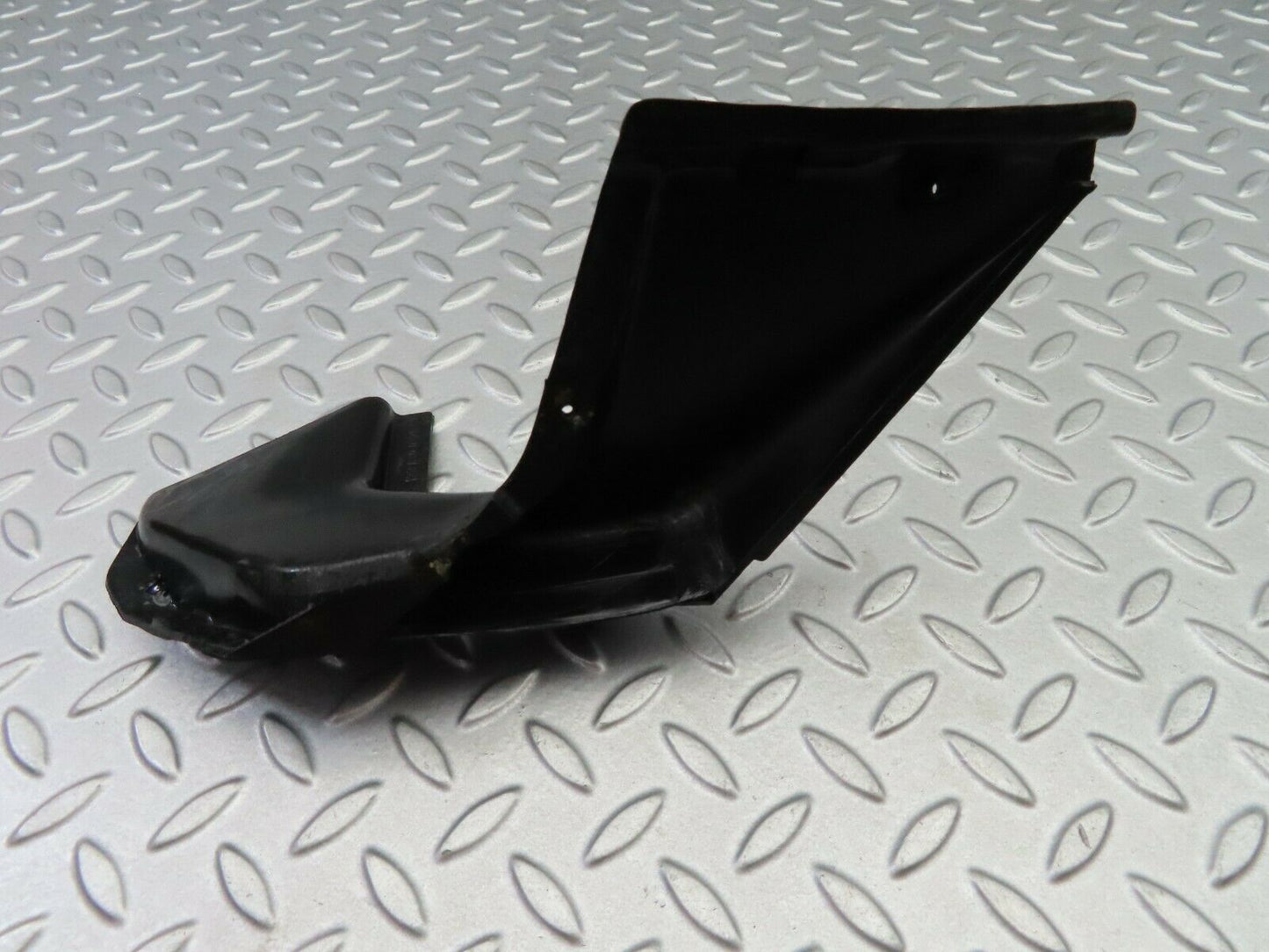 5843 Mercedes-Benz W123 200 Water Drain Left Side 1238300328