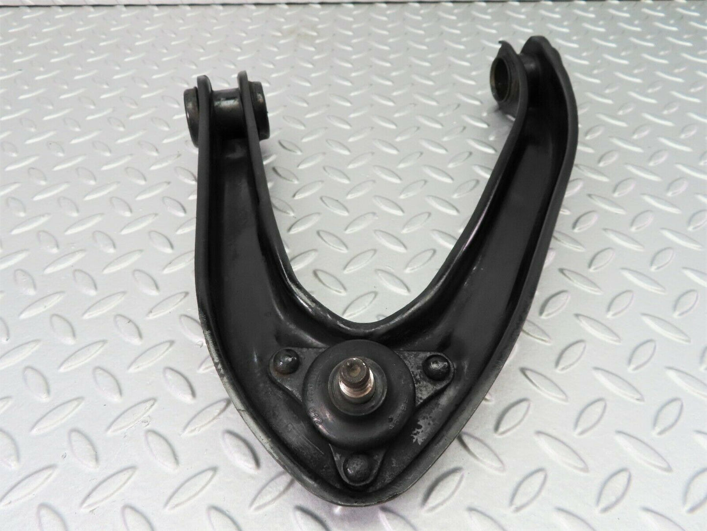7213 Mercedes-Benz C107 350SLC Coupe Upper Control Arm Left