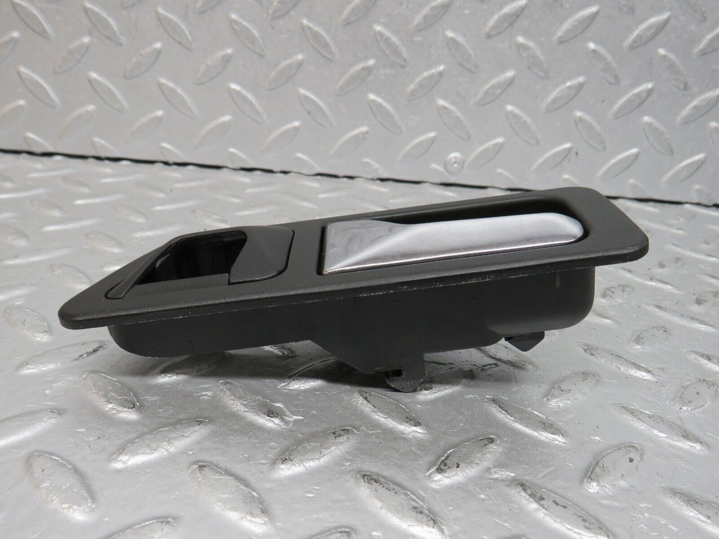 38724 Mercedes-Benz W201 190E 2.6L Left Interior Door Handle 2017660164