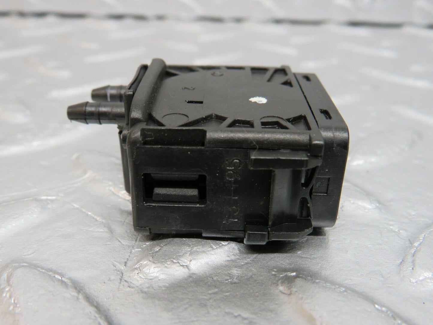 39760 Mercedes-Benz R129 320SL Coupe Headlight Level Switch