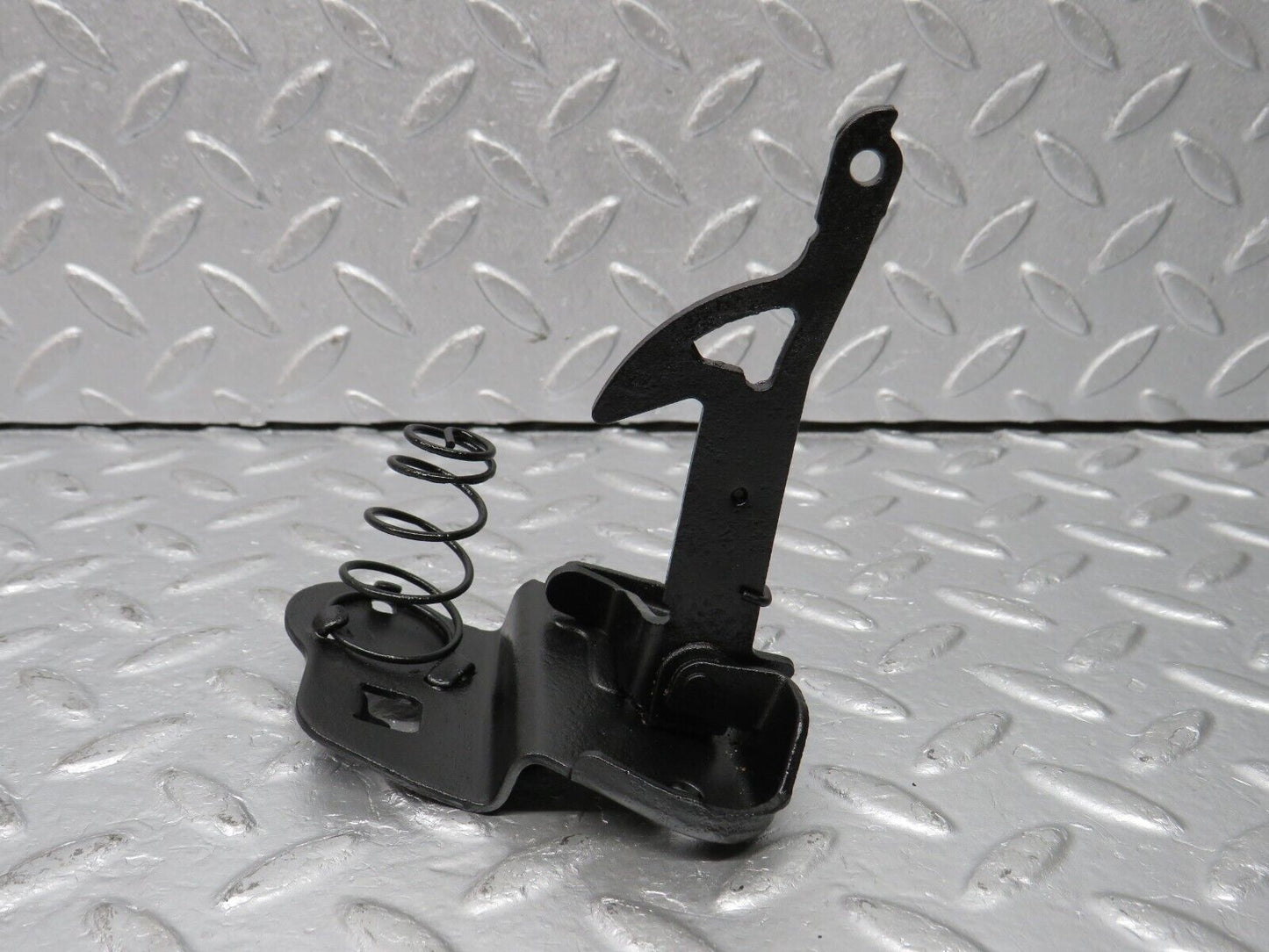 39598 Mercedes-Benz R129 320SL Coupe Bonnet Safety Latch