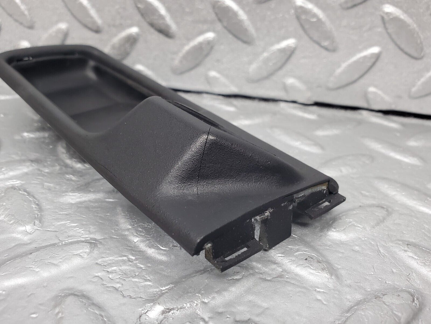 45894 Mercedes-Benz W126 420SE Front Interior Door Handle Frame Left 1267660111