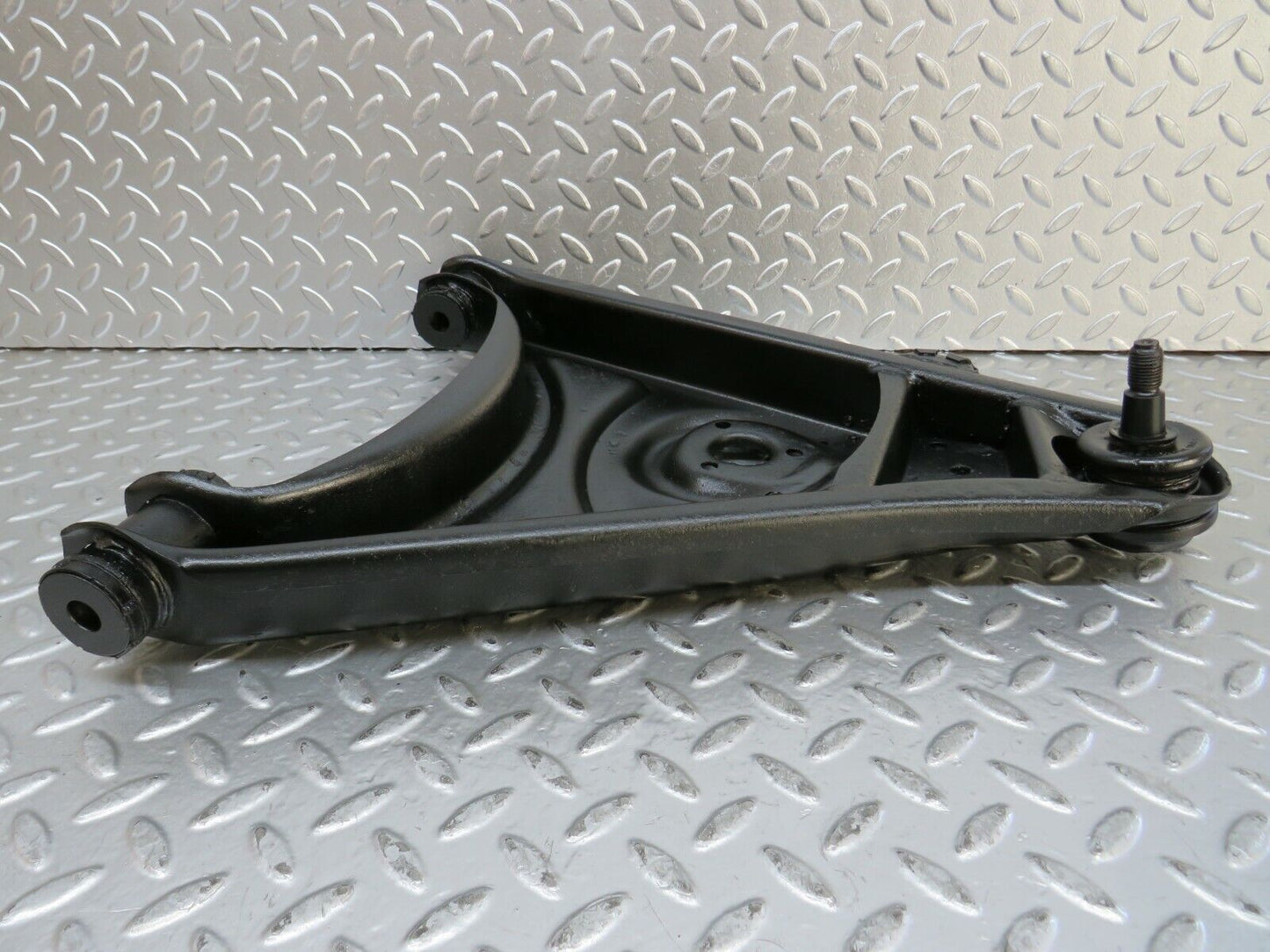 23843 Mercedes-Benz C107 450SLC Coupe Front Left Lower Control Arm